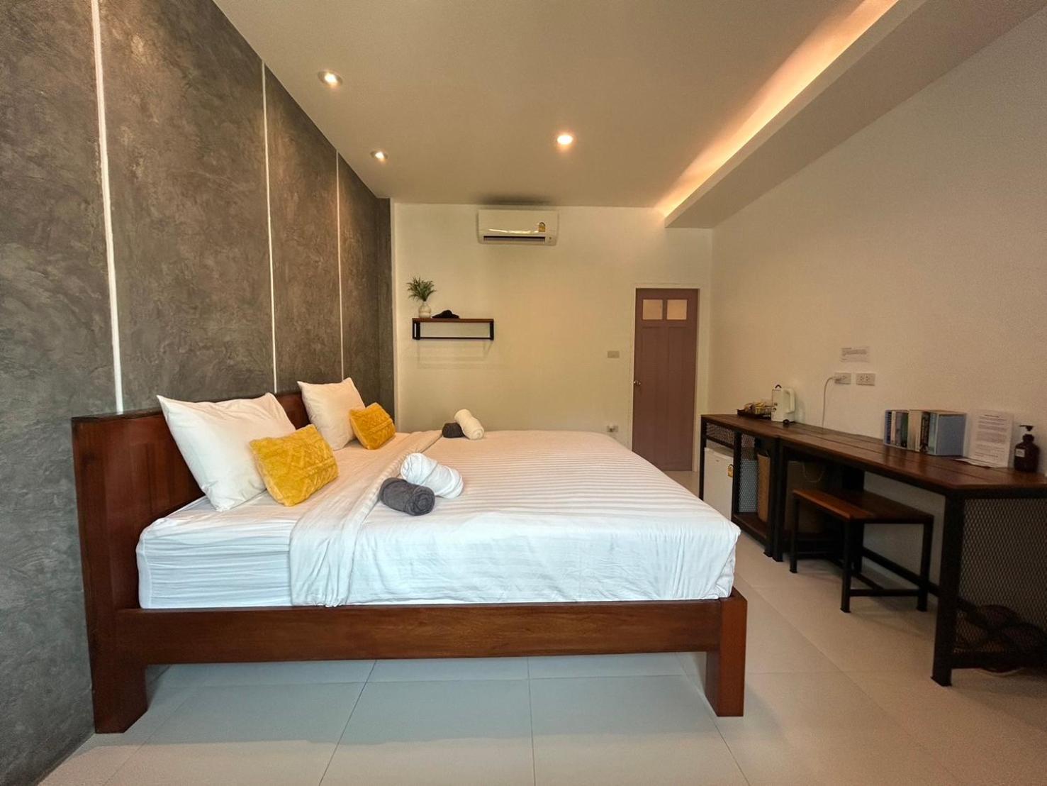 Phangan Hometown Resort - Adults Only Baan Tai Room photo